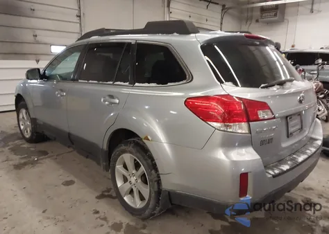 2013 Subaru Outback 2.5I Premium z USA, uszkodzony, nr VIN 4S4BRBCCXD3297407